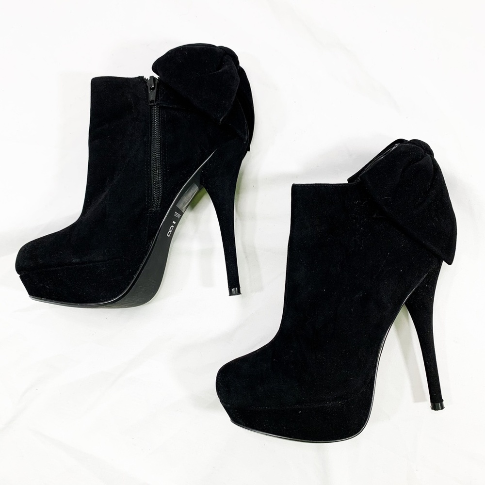 NEW Large Bow Booties by Bakers Size 6.5